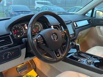 Volkswagen Touareg 2012 - 8