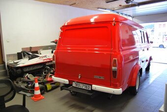Ford Transit 2,4D MK1 OBYTNÝ automobil STK 11/2026 - 8