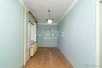 Prodej bytu 3+1 (63 m2) s prostorným balkónem, os. vlastnic - 8