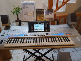 Klávesnice Yamaha Tyros 4 XL (reproduktorový systém TRS-MS 0 - 8