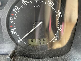 Skoda 0ctavia 1 1,9 tdi - 8