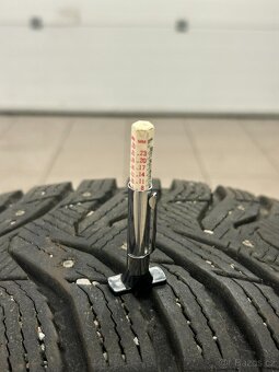Subaru Outback zimní sada kol KUMHO (hřeby) 225/65/R17 - 8