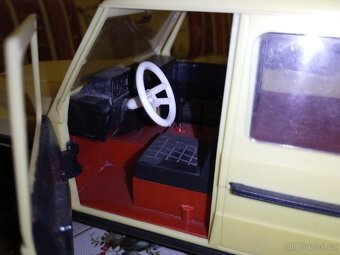 Staré hračky Mercedes piko a buldozer ites - 8