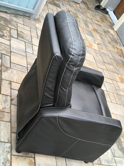 Prodám polohovací křeslo Parker - 8