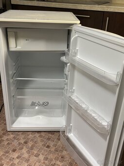 Malá lednička s mrazákem Zanussi - 8