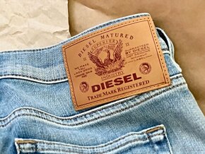 DIESEL D-EBBEY Dámské Zvonové Džíny (BootCut) vel. 25L34 - 8