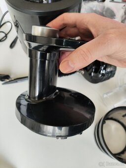 Bosch MESM731M – šnekový odšťavňovač, TOP STAV, kompletní - 8