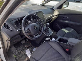 Renault Grand Scénic 1,5 DCi 110 - 8
