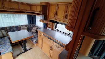 Karavan HOBBY 495, markýza, nové brzdy, nosič kol, kamera - 8