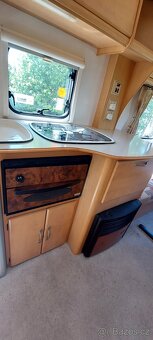 Karavan. Bailey 2004 - 8