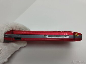 PSP 3000 radiant Red včetně boxu - 8