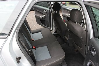 Ford Mondeo - 8