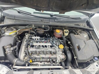 Fiat Croma 1.9 JTD - 8