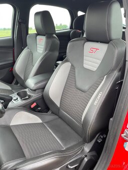 Ford Focus 2.0 ST 184kw - 8