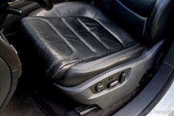 Volkswagen Touareg II 3.0 V6 Premium 4XMOTION /SPLATKY - 8