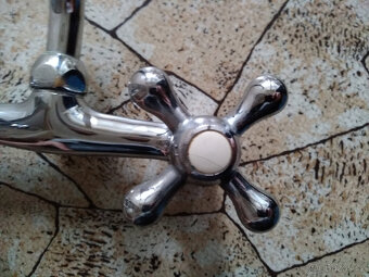 Retro vodovodní baterie - 8