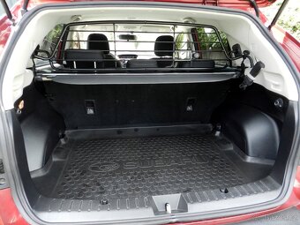 Subaru XV 2.0i 110 kW 1.MAJITEL SERVISKA NOVÁ STK r.v. 2013 - 8