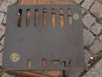 Rádio REL - 8