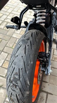 KTM duke 125 2023 - 8