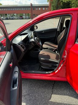 Hyundai i20 1,2 63kw - 8