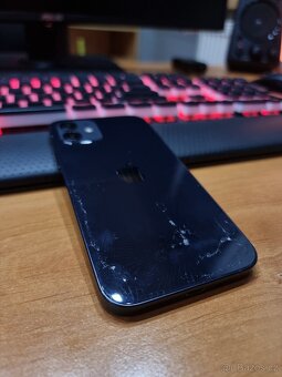 iPhone 12 64GB - 8