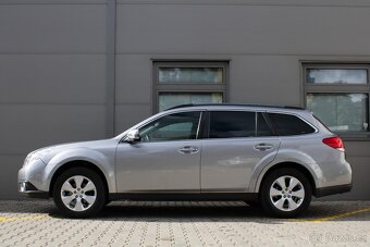 Subaru Outback 2011 - 8