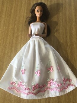 Nové šité šatičky na Barbie - 8