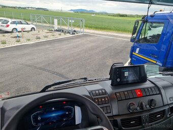 NOVÉ IVECO 180E28 NOSIČ KONTEJNERU 10T IHNED - 8