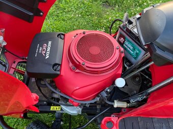 Zahradní traktor Honda 2417 - 8
