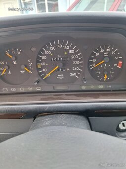 Mercedes w124 coupe - 8