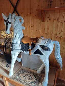 Kúň dřevéný - 8