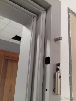 Dveře vchodové do bytu - 8