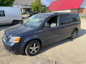 Dodge Grand Caravan SE - 8