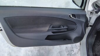 OPEL Corsa 1,0i Comfort KLIMA ČR - 8