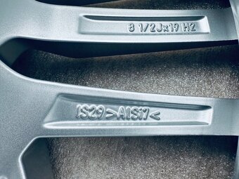 TOP zimní kola BMW 5 G60 19” style 933 - 8
