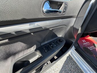 Volkswagen Golf 5 1.6 Fsi 85KW SERVISNÍ KNIHA - 8