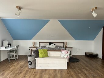 Prodej krásného rodinného domu - 8