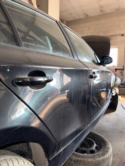 bmw e87 118d black sapphire metallic - 8