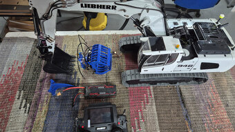 Hydraulicky RC bager - 8