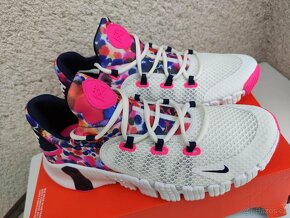 Sportovní tenisky Nike Free Metcon 4, vel. 42,5 (27,5 cm) - 8