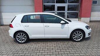 VW GOLF VII 1,4 TSI highline 135tis km pěkný bez koroze - 8