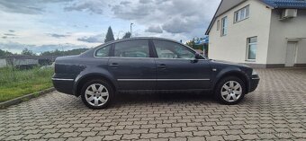 Volkswagen Passat B5.5 Sedan 2.8 4x4 V6 Highline - 8