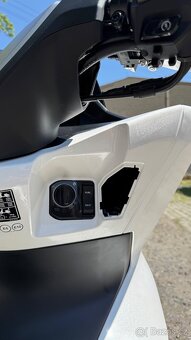 Honda PCX - 8