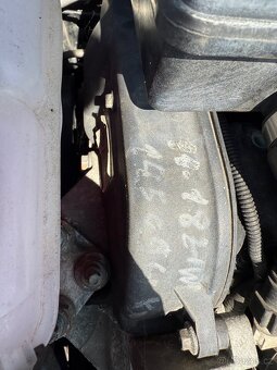 Ford Fiesta 1.3i - 8