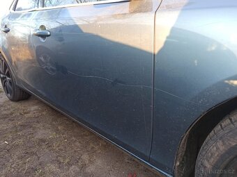 Volvo V40 D3 MOMENTUM 110kW - na opravu / ND - 8