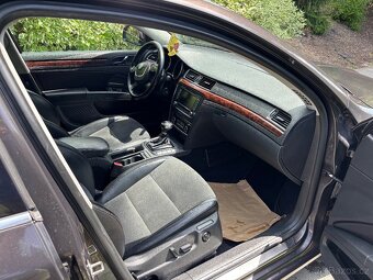 Škoda Superb COMBI 2.0TDI 125KW DSG 6Q 2011 - 8