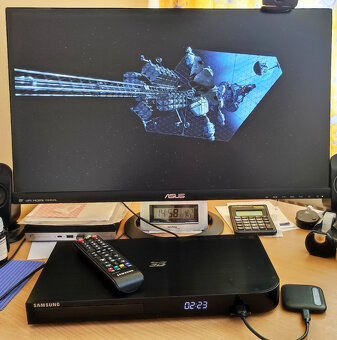 Blu-ray a DVD přehrávač SAMSUNG BD-H5900 - velmi dobrý stav - 8