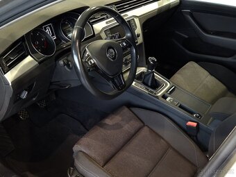 Volkswagen Passat B8 Variant 2.0TDi 110KW FullLED tažné - 8