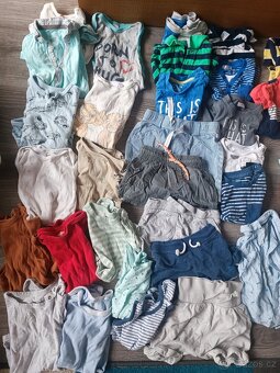 Balík letního oblečení vel. 74 - 8