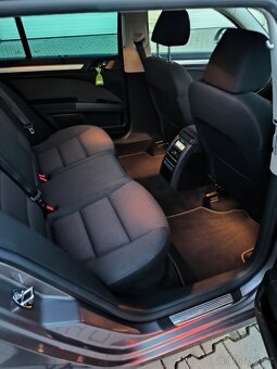 Superb 2 combi 2.0tdi DSG - 8